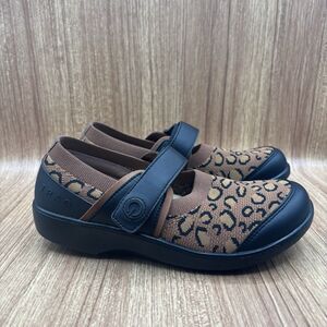 Traq By Alegria Qutie Mary Jane Flat Leopard Leather Womens 37 US 7-7.5